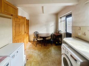 Diner- click for photo gallery